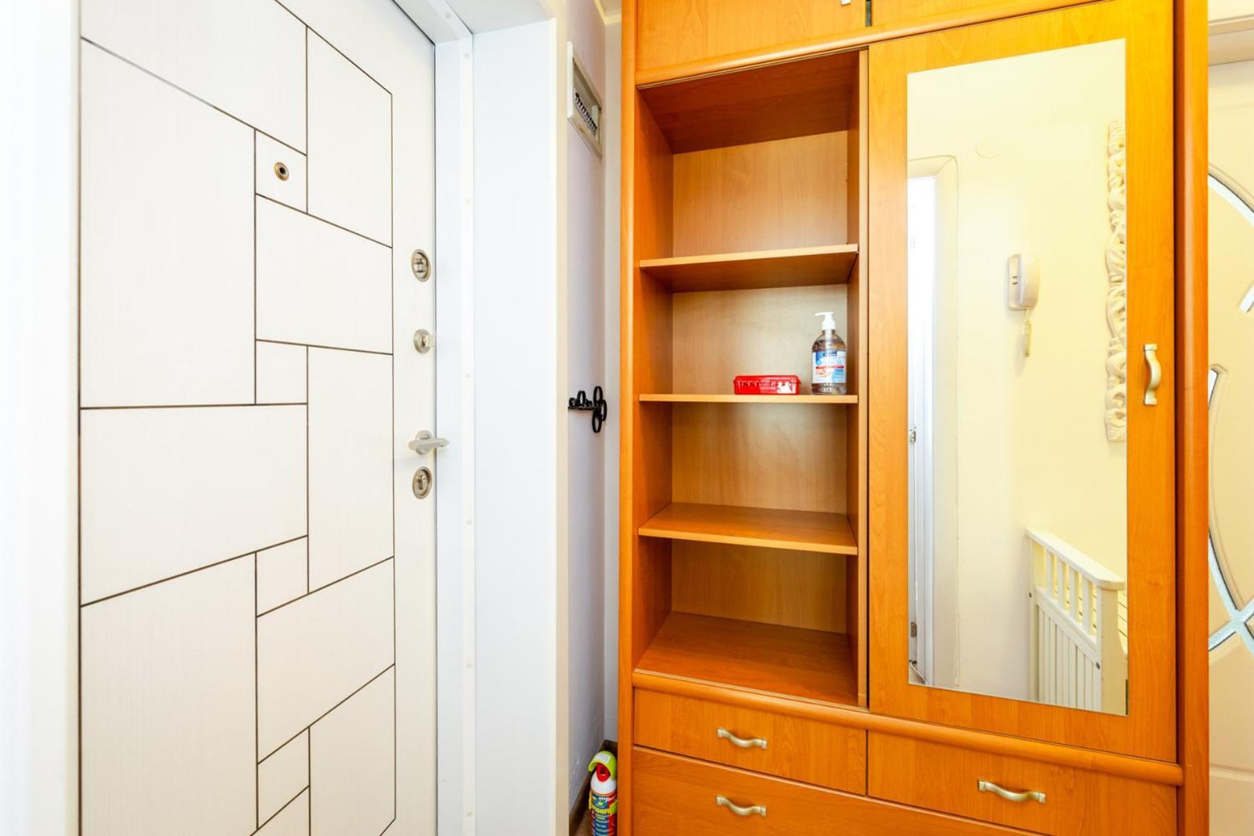 The White Apartment - Free Parking София Екстериор снимка